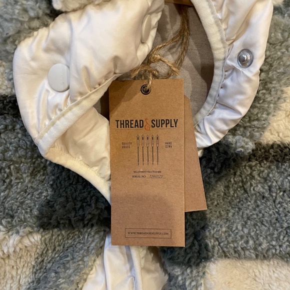 NWT thread & supply plaid fleece L - Picture 6 of 7